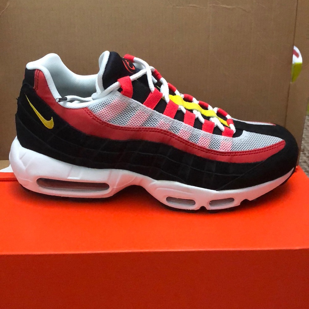Nike men sneakers